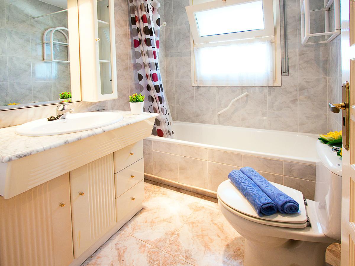 Holiday Home Requesens Canal Empuriabrava Esterno foto