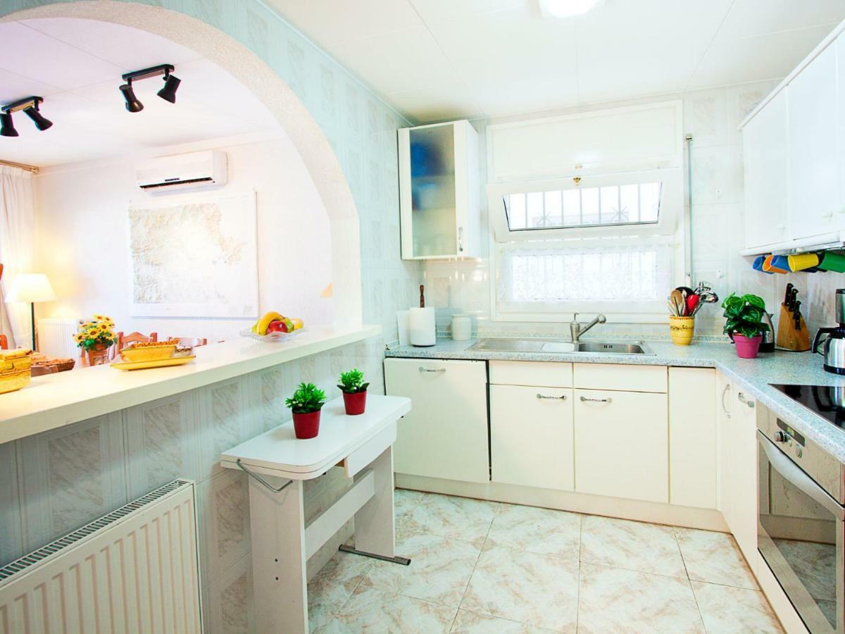 Holiday Home Requesens Canal Empuriabrava Esterno foto